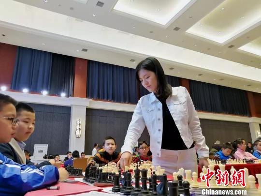 中俄国际象棋棋王棋后对抗赛落幕卡尔波夫胜侯逸凡